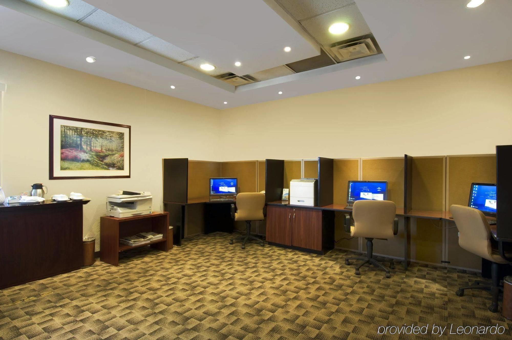 Fiesta Inn Express Chihuahua Business photo